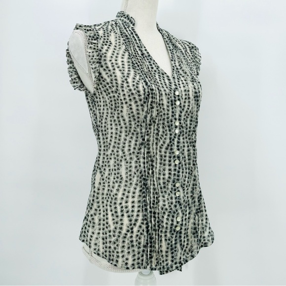 GUESS Sheer Paisley Tuxedo Pleated Ruffle Cap Sleeve Neck-tie Button Down Shirt - Picture 2 of 11